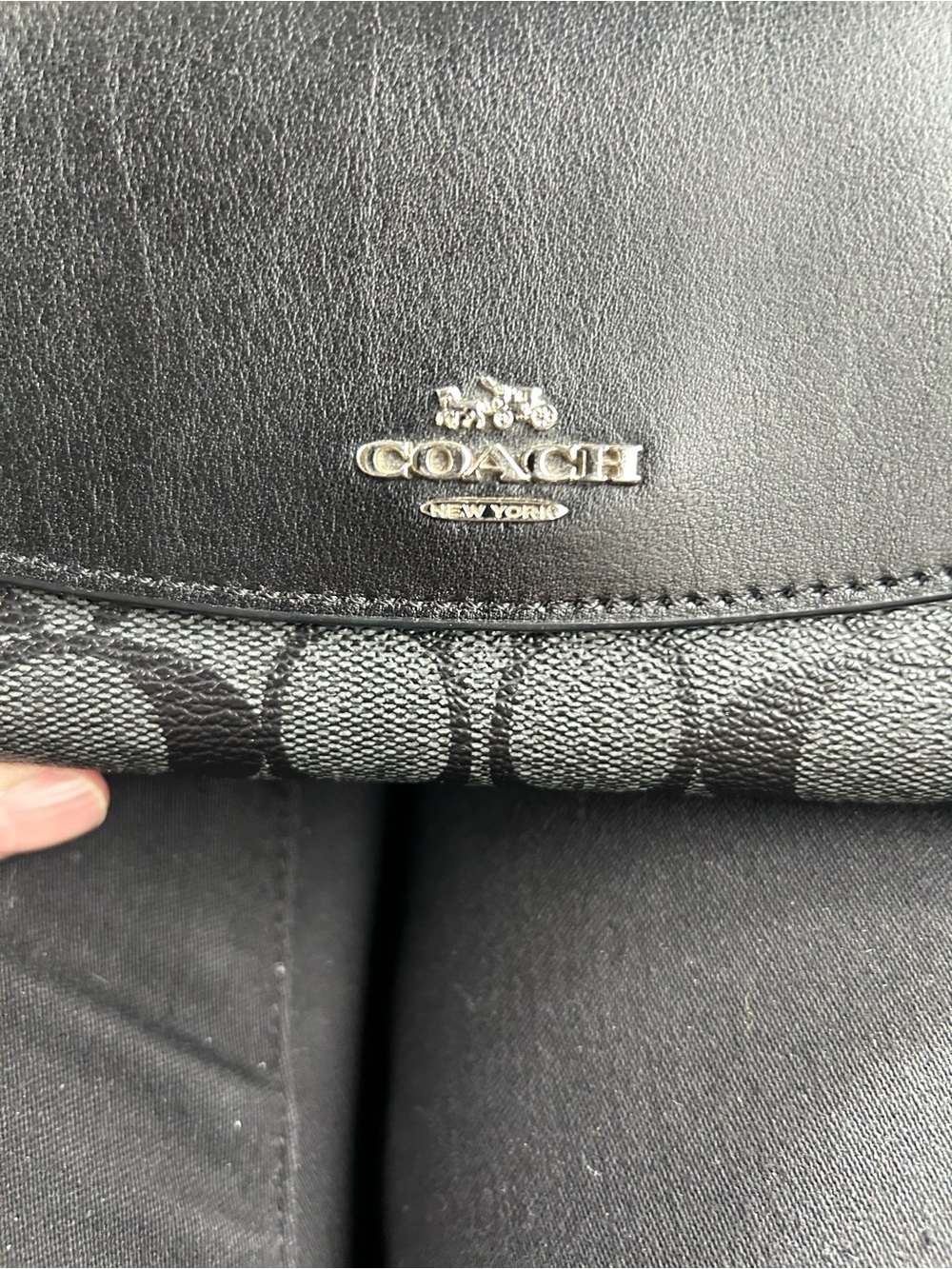 COACH black wallet - very good condition